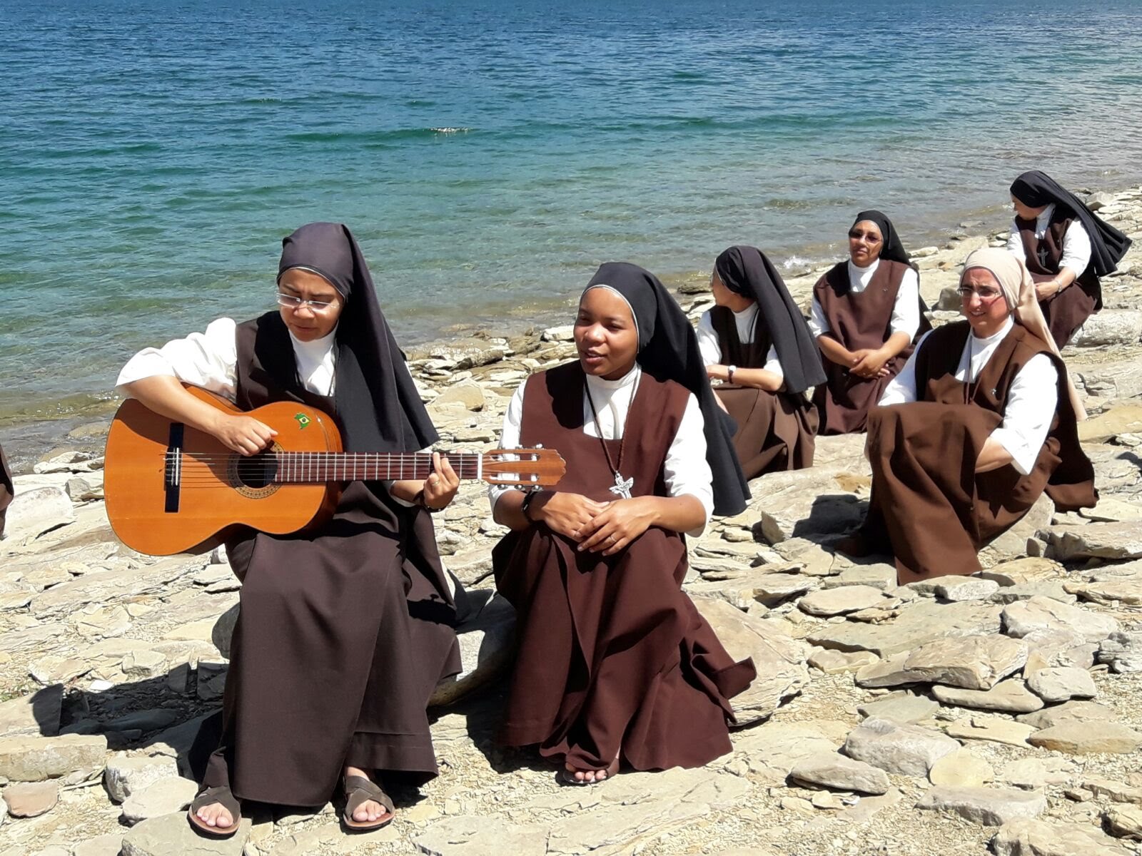 Irmãs Carmelitas 8